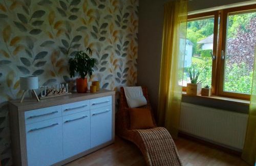 Wasserliesch Apartamento | Haus Breser