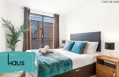 Theatreland Birmingham Apartamento | Haus City Centre 2 Bedroom Apartment l Parking l Balcony l WIFI l Smart TV l Arcadian l China Town