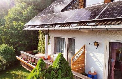 Eppenschlag Apartamento | Haus-Daxberg-idyllisch-gelegen-im-Bayerischen-Wald-Ferienwohnung-mit-Zimmer-Kueche-Bad