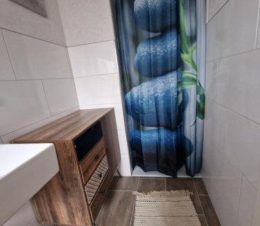 Albertsdorf Apartamento | Haus-Fehmarn-am-Dorfteich-|-Wohnung-2-West