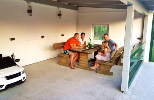 Lutzmannsburg Apartamento | Haus Floresa