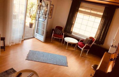Elten Apartamento | Haus im Garten „zentral und doch sehr ruhig“