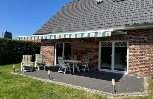 Werdum Casa | Haus Kirch Blick - Detached single-family vacation home 'Haus Kirch Blick'