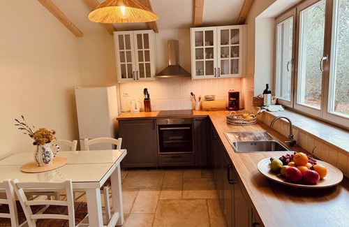 Strpacici Casa | Haus Kisic - casa de vacaciones, rodeada de 2000 metros cuadrados de naturaleza virgen