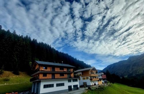 Damuels Casa | Haus Margrith Alpenblick Appartements