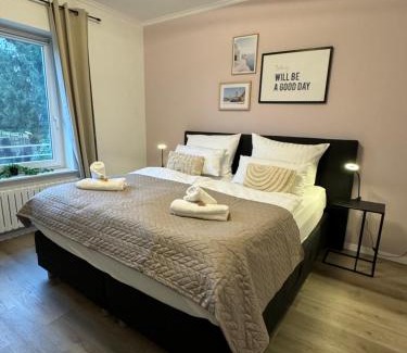 Altenessen-Nord Apartamento | Haus mit Garten - Kingbett - WIFI - Parkplatz