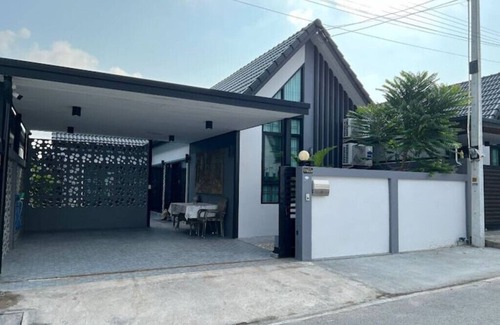 Nong Pla Lai Casa | Haus mit Pool zu Vermieten