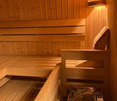 Anif Casa | Haus mit Sauna und privatem Badeteich in Anif bei Salzburg