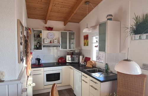 Sudbrookmerland Casa | Haus Nordwind - Ferienhaus, Dusche, WC, 2 Schlafräume