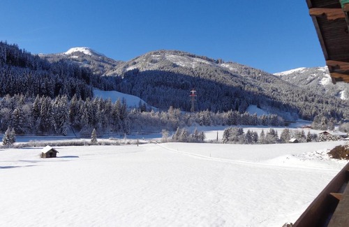 Flachau Apartamento | Haus Ottilie