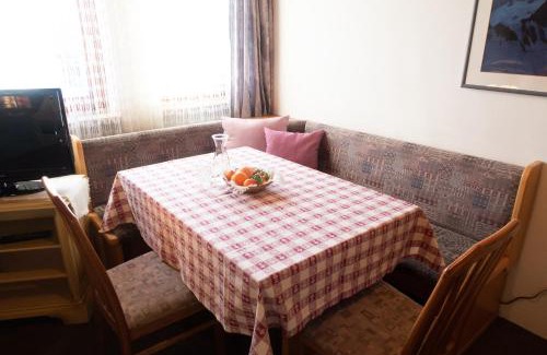 Pfalzen Apartamento | Haus Pfalzen - Casa Falzes