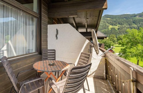 Maishofen Apartamento | Haus Point by Interhome
