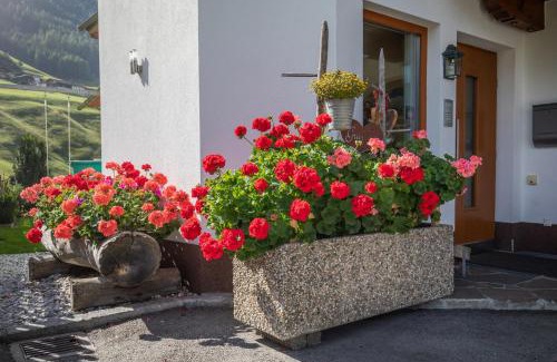 Neustift Im Stubaital Apartamento | Haus Rosmarie