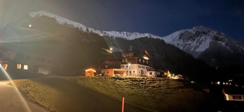 Fontanella Apartamento | Haus Schäfer Zita