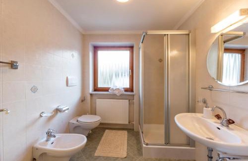San Lorenzo di Sebato Apartamento | Haus Schönblick