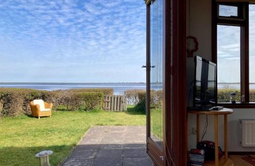 Anjum Casa | Haus Sonnenschein mit Blick auf das Lauwersmeer