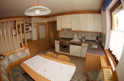 Reisach Apartamento | Haus Stöffler