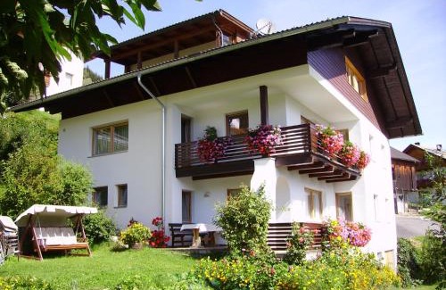 San Lorenzo di Sebato Apartamento | Haus Tasser