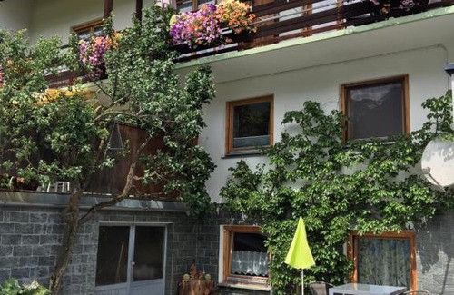 Pettneu am Arlberg Apartamento | Haus Walch