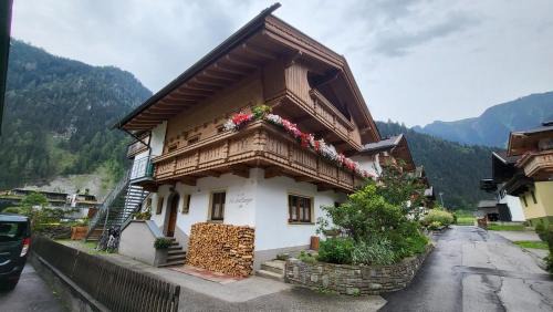 Mayrhofen Apartamento | Haus Wechselberger