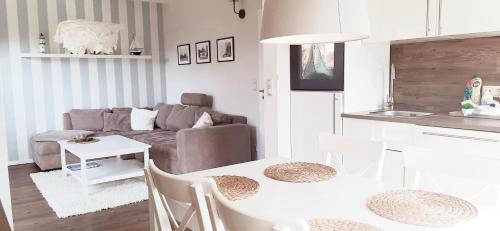 Wiek Apartamento | Haus Wiekend - Fewo Knurrhahn