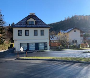 Aspang-Markt Apartamento | HAUS ZWEI