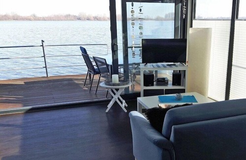 Vynen Alquiler De Eote | Barco de recreo en el lago Nordsee