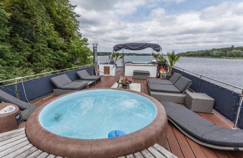 Nikolassee Alquiler De Eote | Hausboot DeLuxe