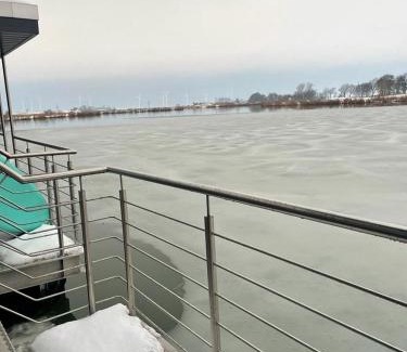 Wangerland Alquiler De Eote | Hausboot der Friesländer im Wangermeer