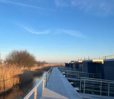 Wangerland Alquiler De Eote | Hausboot der Friesländer im Wangermeer