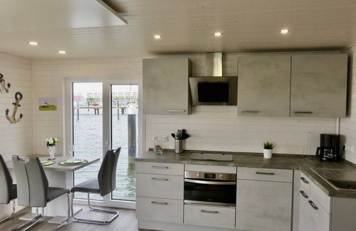 Ostholstein Apartamento | Hausboot für 2 Gäste mit 40m² in Fehmarn