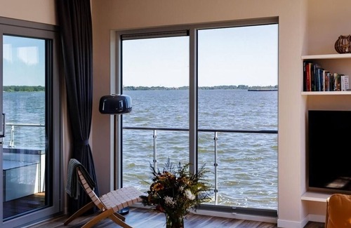 Ribnitz Apartamento | Hausboot für 6 Gäste mit 85m² in Ribnitz-damgarten