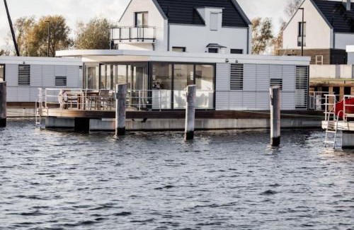 Peenemuende Alquiler De Eote | Hausboot freiZeit - LP4