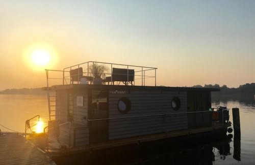 Reppenhagen Alquiler De Eote | Hausboot Hafenprinz Lübeck