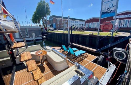Ronnau Alquiler De Eote | Hausboot mit Traumlage in Lübeck-Travemünde