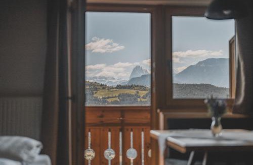 Albions Apartamento | HAUSERHOF Farmhouse Escape & Dolomiten View
