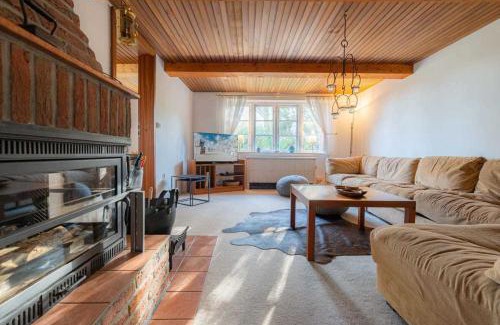 Poppenbull Casa | Haushaelfte A Heini ID 431