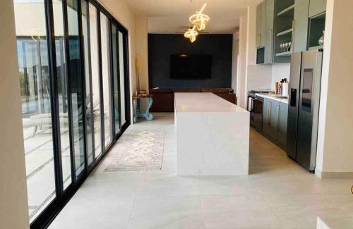 Cerritos Casa | Hausta Luego - Private 4 bd House in Cerritos!