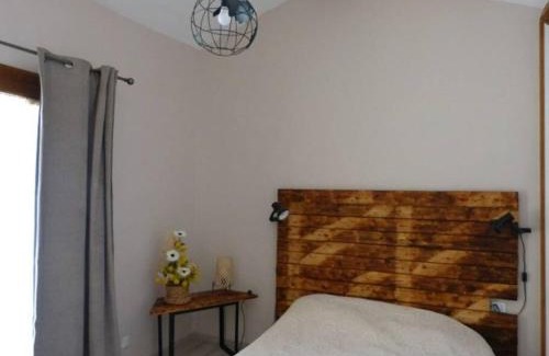 Montbrun-des-Corbieres Casa | Haut de maison et piscine dans un domaine viticole