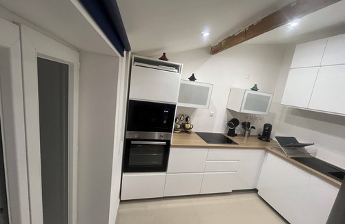 Carros Villa | Haut de Villa Les Tilleuls 95 m2 7 persons