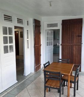 Saint-Joseph Apartamento | Haut de Villa T3, convivial à la campagne