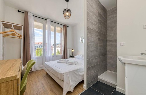 Secteur 3 Apartamento | Haut standing, 4 ch dont 2 sdb privé, clim, fibre