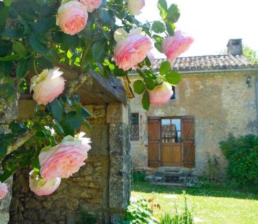 Gavaudun Casa | Hauts de Sentelines Séjour Authentique en Pleine Nature