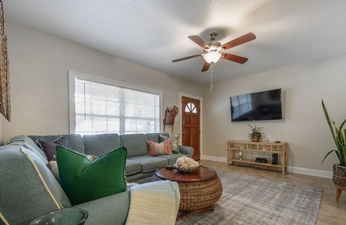 Riverside Heights Casa | "Havana Off Habana" - Fire Pit|Grill|DT Tampa