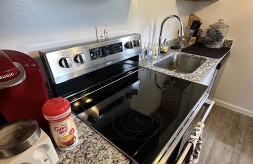Englewood Casa | Have a Great Awesome Stay at Stylish Fully Upgrade 2BR 1 Bath Duplex House!