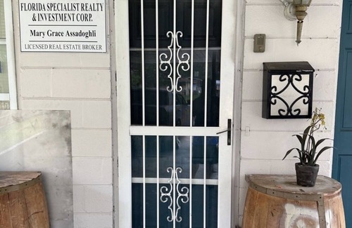 Englewood Casa | Have a Great Awesome Stay at Stylish Fully Upgrade 2BR 1 Bath Duplex House!