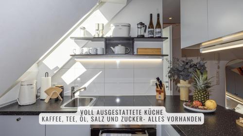 Ahrensburg Apartamento | have-a-nice-Stay - helles Dachgeschoss, U-Bahn nach Hamburg 400m - Bäcker & Restaurants 500m - Lidl 800m - Zentrum 1,5km