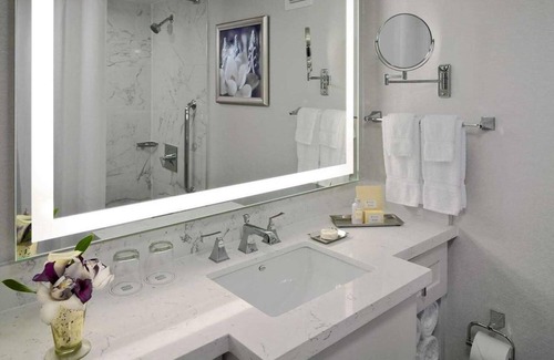French Quarter Hotel | Have a Relaxing Stay! Pet-friendly Property w/ Pool, Evening Entertainment!
