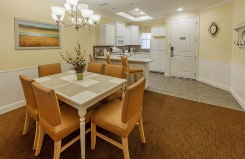 Conroe Condominio | Have Family Fun Outdoors in this 2BD condo with onsite resort activities