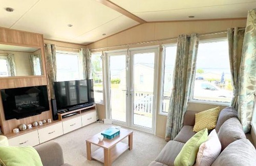 Isle of Grain Casa | Haven Holiday Home at Kent Coast Allhallows